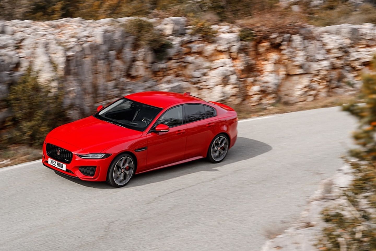 Jaguar XE