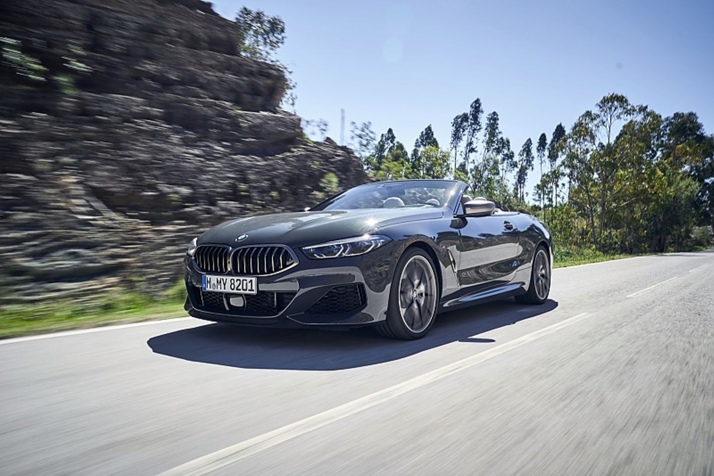 BMW M 850i Cabrio xDrive - serienmäßig mit Allradantrieb