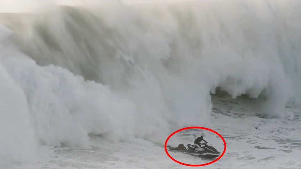 Nazaré: Surfer-Rettung per Jetski – Wie kommt man aus dieser Monsterwelle lebend raus?