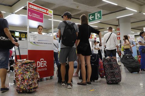 Passagiere am Flughafen von Palma de Mallorc
