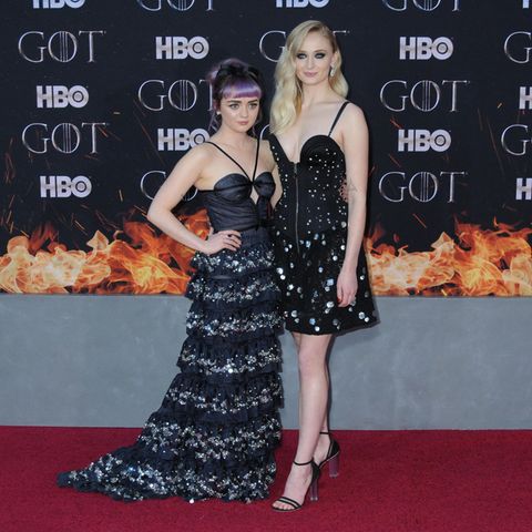 Ihren "Game of Thrones"-Look legten Maisie Williams (links) und Sophie Turner schnell ab.