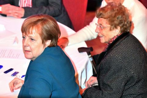 Zum Neujahrsempfang der Stadt Templin im Februar 2019 erschien Bundeskanzlerin Angela Merkel noch mit ihrer Mutter Herlind Kasner (r.)
