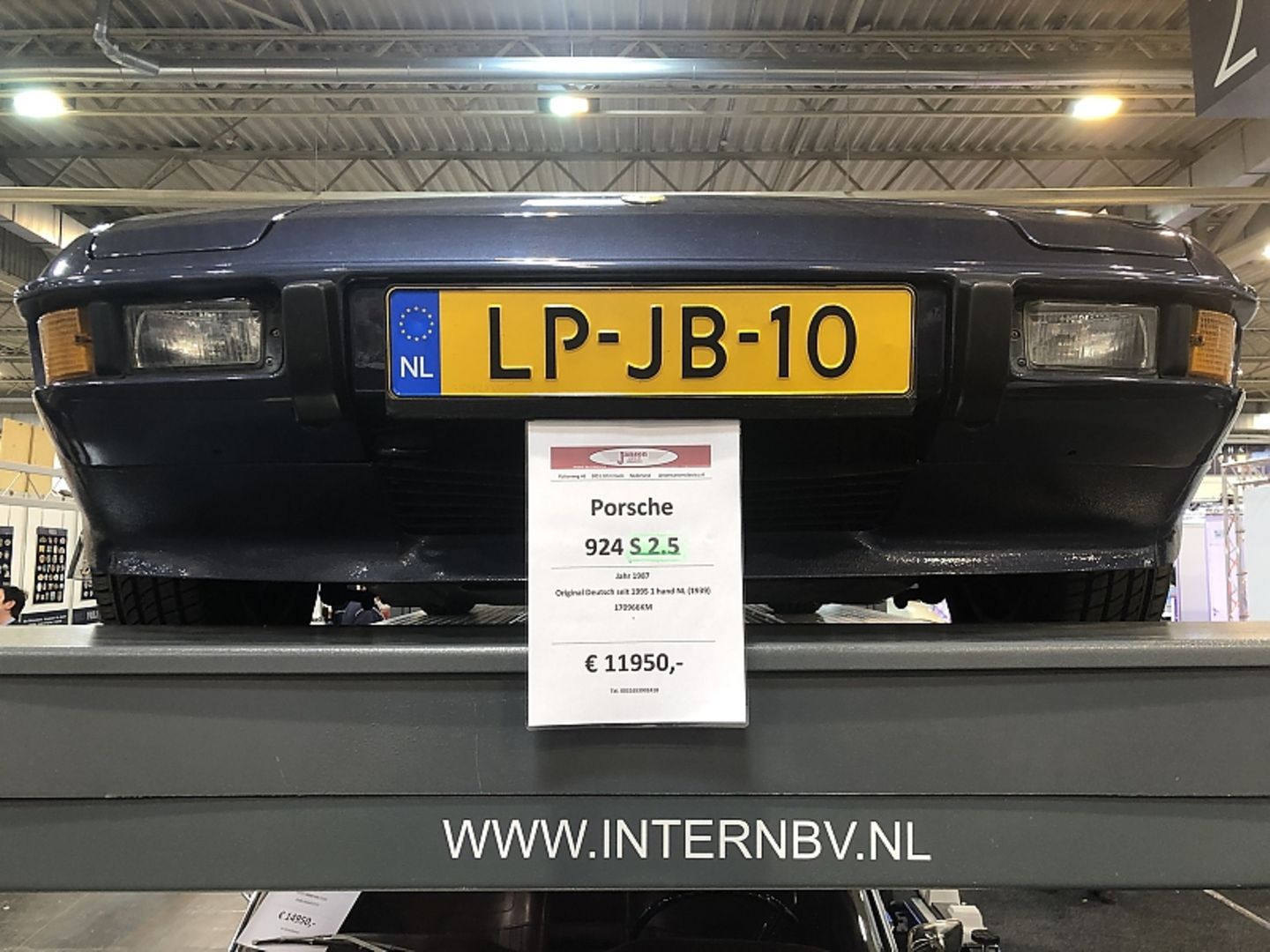 Porsche 924 S 2.5