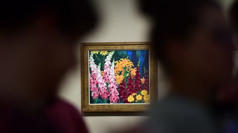 Das Kunstwerk "Blumengarten" von Emil Nolde auf einer Ausstellung in Halle