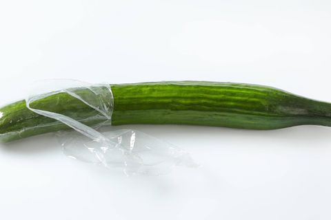 Gurke in Plastikfolie