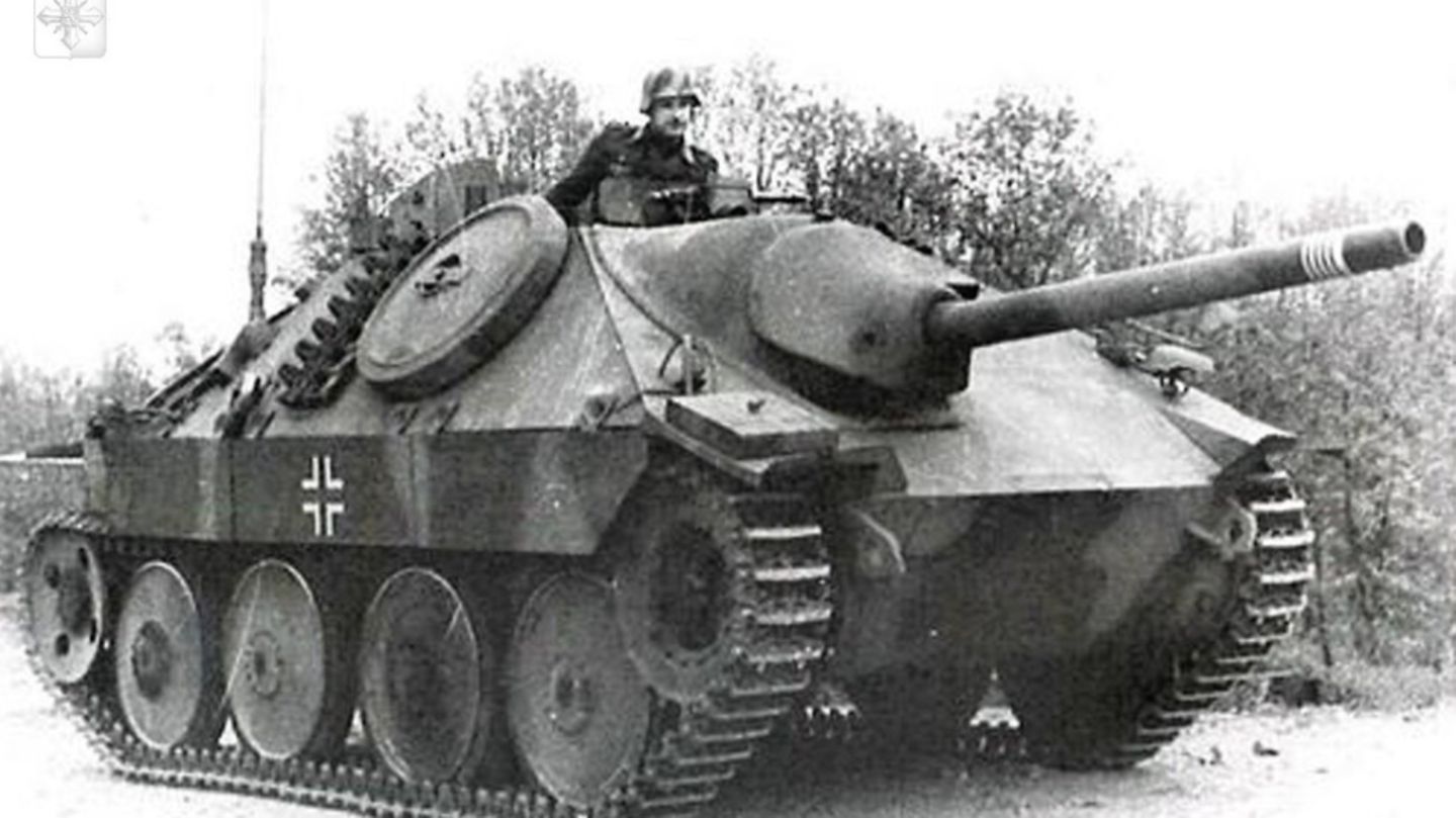 Beim Hetzer konnte auf die klassische Mündungsbremse der Kanone verzichtet werden.