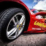Der Goodyear Eagle F1 Supersport auf dem Ferrari 488
