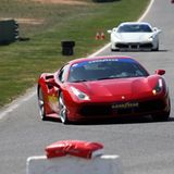 Mit dem Ferrari 488 und dem Goodyear Eagle F1 auf dem Ascari Race Track