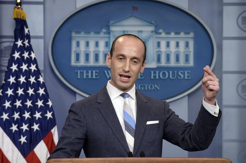 Stephen Miller im Briefing Room des Weißen Hauses