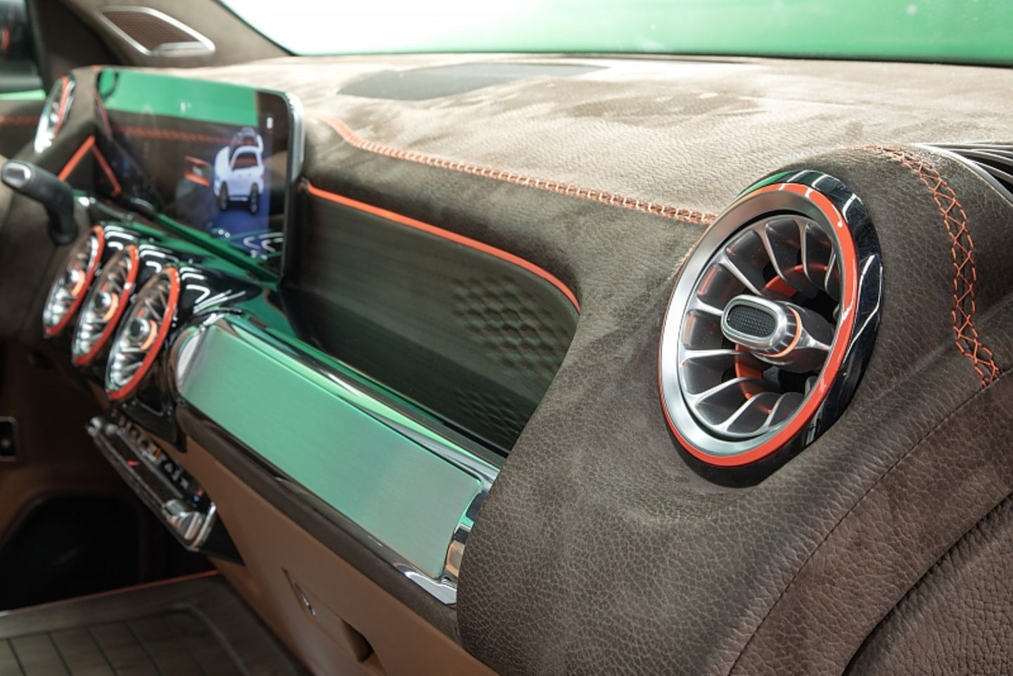 Mercedes GLB Concept 2019 - eigens gestyltes Armaturenbrett