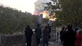  Die Nachrichtenagentur AFP hat mit Menschen auf den Straßen von Paris gesprochen. "Es ist furchtbar", sagt die britische Touristin Nathalie Cadwallader. "Und das nach all den schrecklichen Ereignissen in Paris".