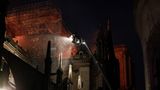 Am Montagabend ist zunächst unklar, ob es sich um ein Unglück oder Brandstiftung handelt. Die Fassade der Kirche wurde in den vergangenen Monaten aufwändig gereinigt. Der Brand könnte nach Einschätzung der Feuerwehr mit den Arbeiten zusammenhängen. Auf dem Dach waren Baugerüste angebracht.
