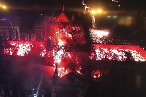 Ein Bild von oben zeigt, wie sehr die Flammen gewütet haben. 