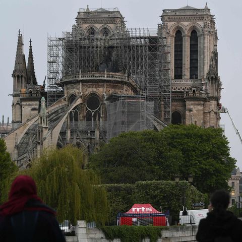 Notre-Dame der Tag nach dem verheerenden Brand in Paris