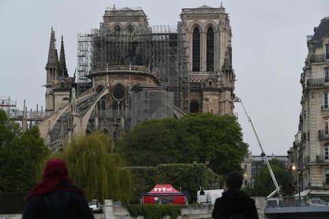 Notre-Dame der Tag nach dem verheerenden Brand in Paris