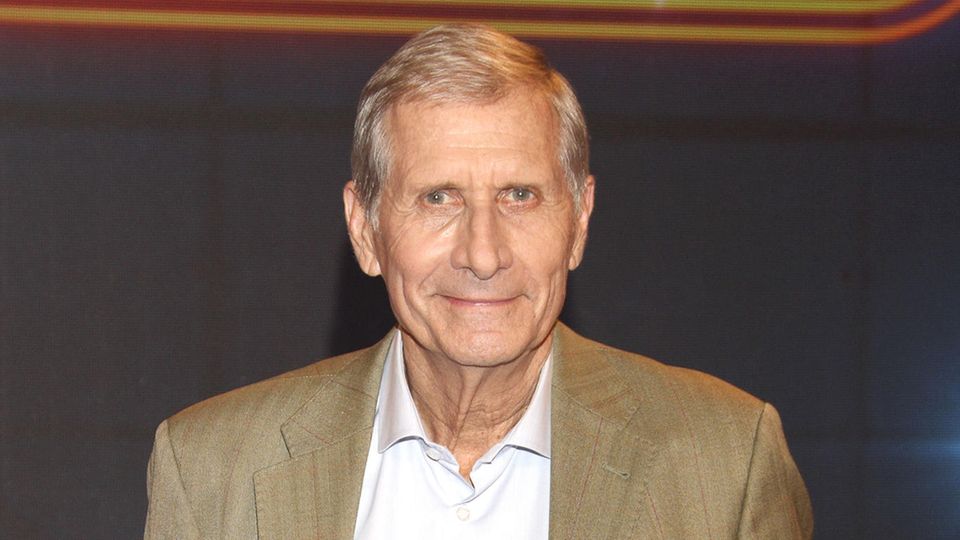 Journalist Ulrich Wickert hat viele Jahre seines Lebens in Paris gelebt Journalist Ulrich Wickert hat viele Jahre seines Lebens in Paris gelebt