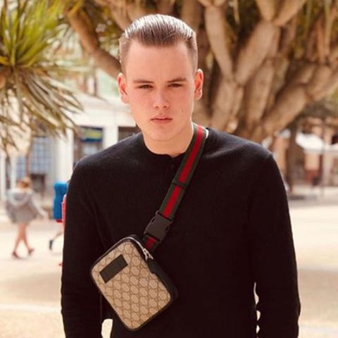 Paul Elvers ist der Sohn der Schauspielerin Jenny Elvers und des ehemaligen Big-Brother-Kandidaten Alexander Jolig.