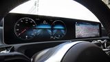 Mercedes CLA 250 4matic - die beiden großen 10,25-Zoll-Bildschirme kosten Aufpreis