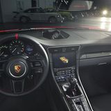 Wie es sich gehört: Geschalten wird von Hand