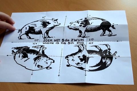Fundstück begeistert Twitter: "Das fünfte Schwein": Mit diesem geheimnisvollen Faltblatt verspotteten die Alliierten Hitler