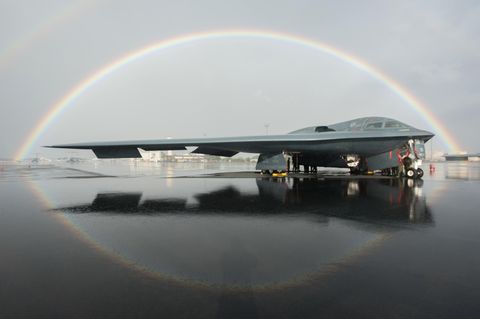 Wie die B-2 Spirit (Spirit) wird die B-21 Raider als Nurflügler konzipiert.