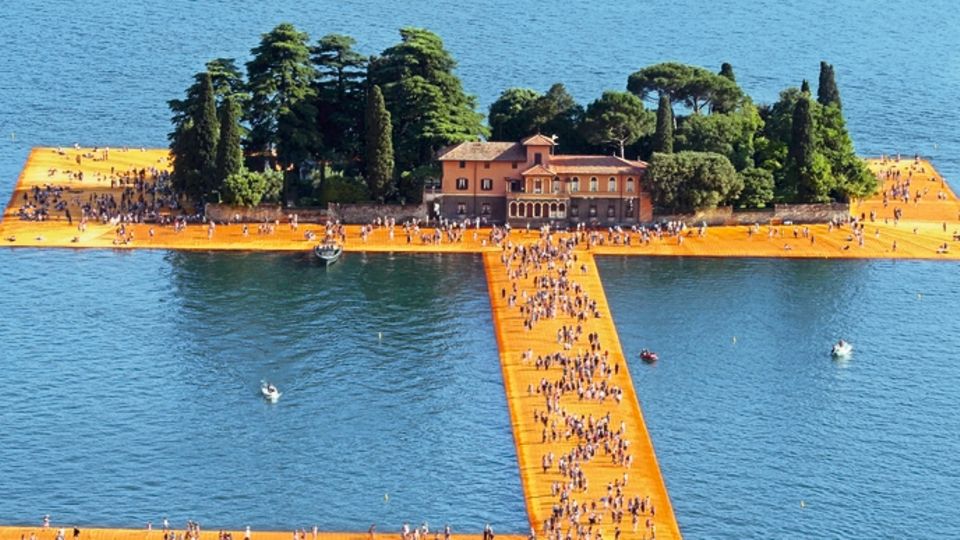 2016 spannte Christo Stege über den Iseosee