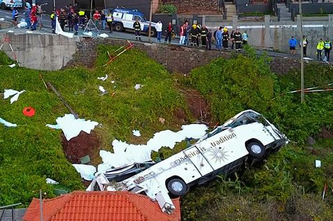 29 von 57 Fahrgästen sterben bei dem Unfall auf Madeira