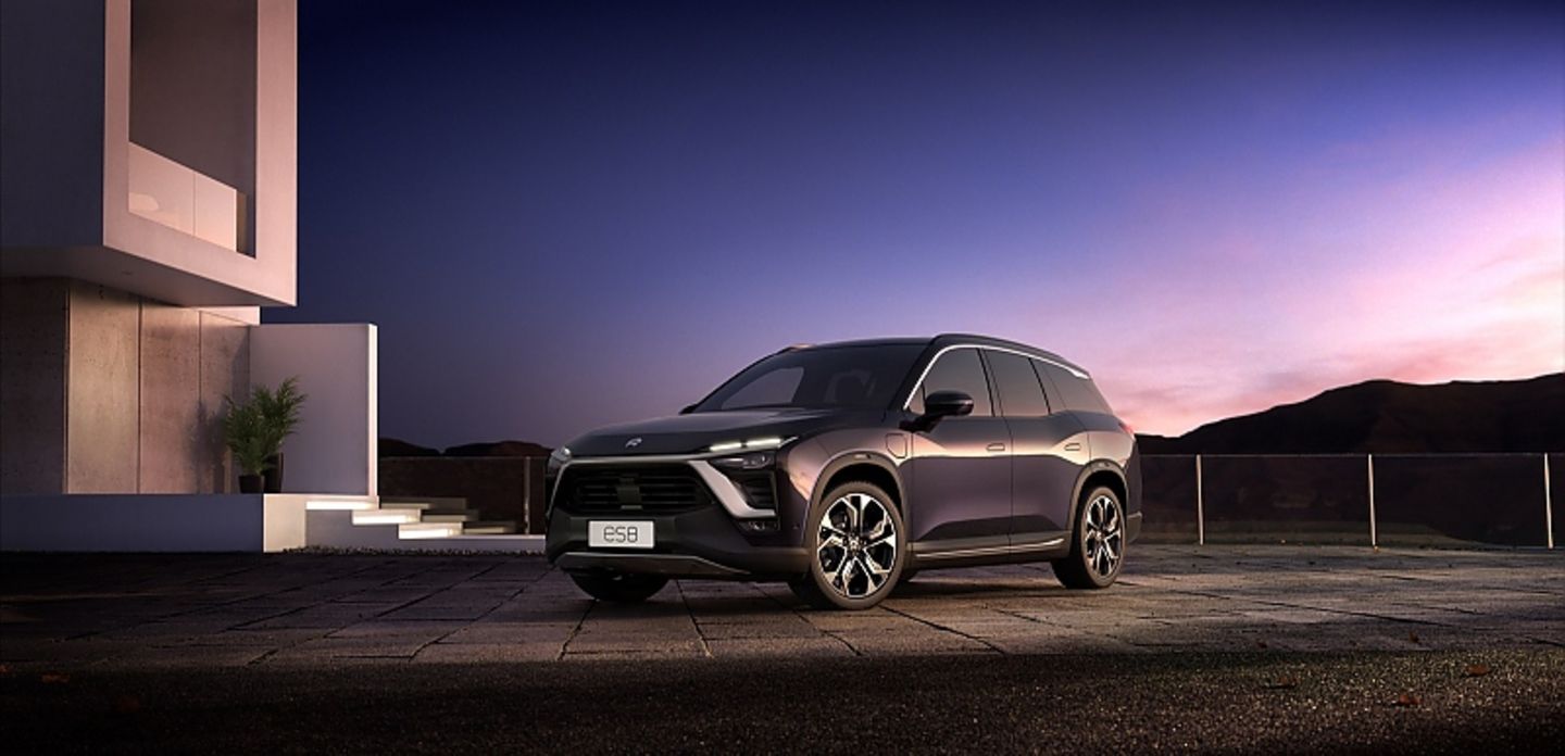 Nio ES8