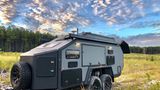 Im Fahrmodus sieht der Trailer zugeköpfter aus.