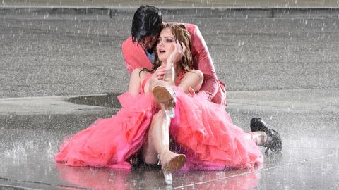 Die GNTM-Models mussten nicht nur heftigen Zoff, sondern auch jede Menge künstlichen Regen aushalten