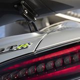 Insignien der Agilität: Neongrün auf Rennflagge