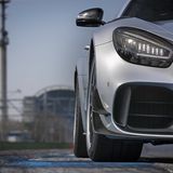 Im Durchschnitt sollen 12,4 Liter Super pro 100 Kilometer durch die acht Brennkammern fließen