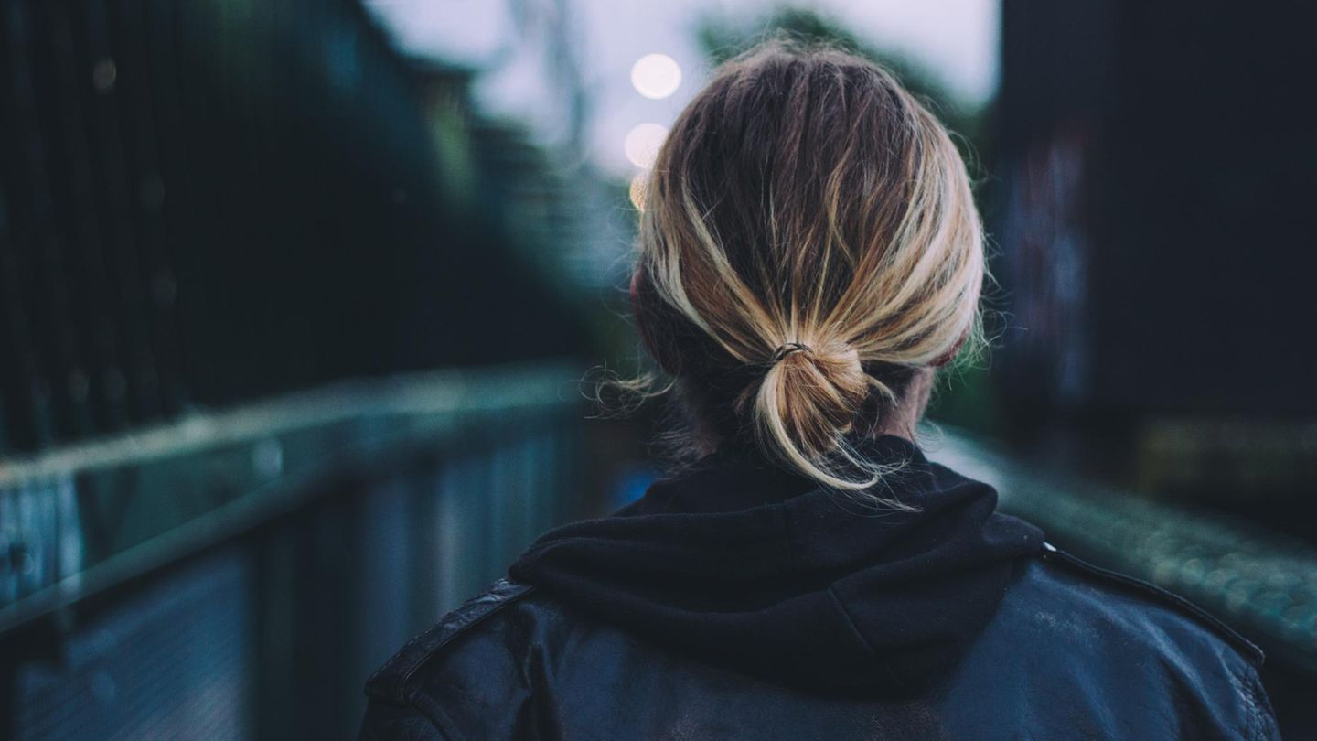 Mann oder Frau? Manchmal reichen lange Haare für einen unangebrachten Anmachspruch.