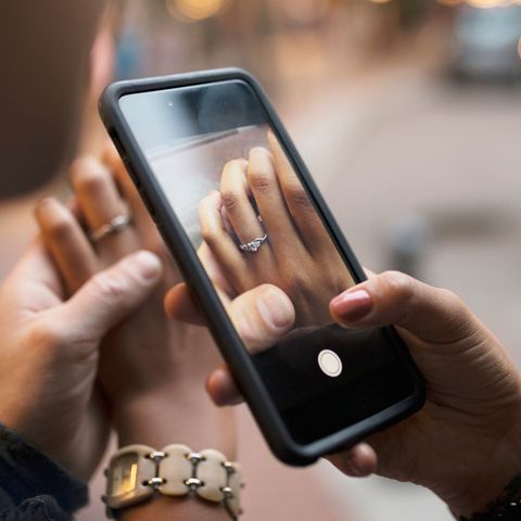 Hochzeitskolumne: Verlobung verkünden ohne Instagram und Co.