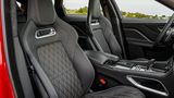 Die Sitze im Jaguar F-Pace SVR sind sportlich und bieten guten Seitenhalt