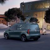 Die Heckklappe schwingt weit auf