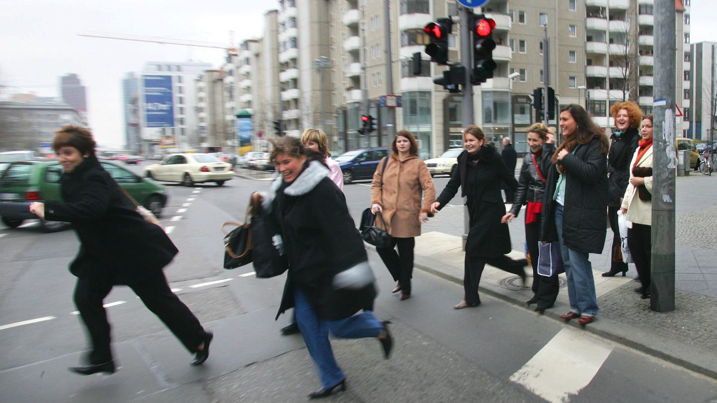 Bei Rot über die Ampel? Für unsere Autorin keine Option