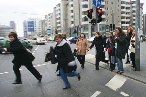 Bei Rot über die Ampel? Für unsere Autorin keine Option