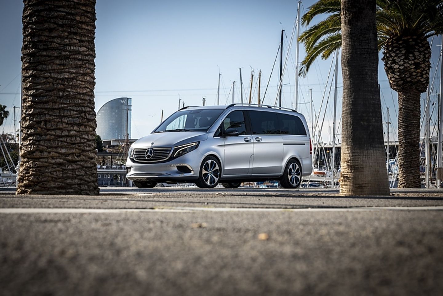 Mercedes EQ V Concept