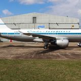 Ferienflieger Condor schickt seit Mitte April einen Airbus A320 im Retrodesign zu Zielen rund ums Mittelmeer, auf die Kanarischen Inseln, nach Nordafrika und in die Türkei. Der Airbus A320 mit der Kennung D-AICH erinnert an die Anfänge des Ferienflugverkehrs.