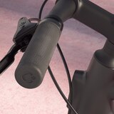 Gebremst wird mit hydraulischen Scheibenbremsen