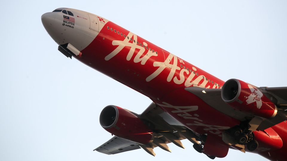 An Bord einer Maschine von Air Asia ist ein zwei Monate altes Mädchen gestorben