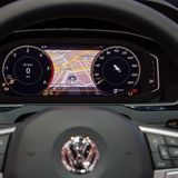 Die Rundinstrumente werden beim Golf 8 digital und konfigurierbar sein (Bild: VW Passat B8 II)