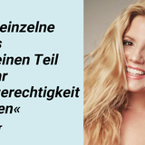 Influencerin Stella Sieger      "Frauen sind auf so vielen Ebenen immer noch benachteiligt. Mit meiner Arbeit als Influencer (@stellasieger) versuche ich täglich Frauen Mut zu machen, zu sich zu stehen, ihren Träumen zu folgen und sich von nichts und niemand unterkriegen zu lassen. Anstatt sich zu beklagen, wie unfair alles ist, bin ich dafür, dass jeder einzelne von uns seinen Teil für mehr Gleichgerechtigkeit beitragen kann, indem er für sich einsteht, seine Stärken kennt, sich nicht unter Wert verkauft und seine Stimme einsetzt. Somit stehe ich auch jetzt gerne als Einzelperson für meine Meinung ein, dass Periodenprodukte #keinluxus sind und bin damit für hoffentlich viele ein Vorbild, es mir nachzutun und somit etwas zu verändern."