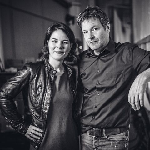 Robert Habeck und Annalena Baerbock: Grünen-Chefs setzen auf Vertrauen