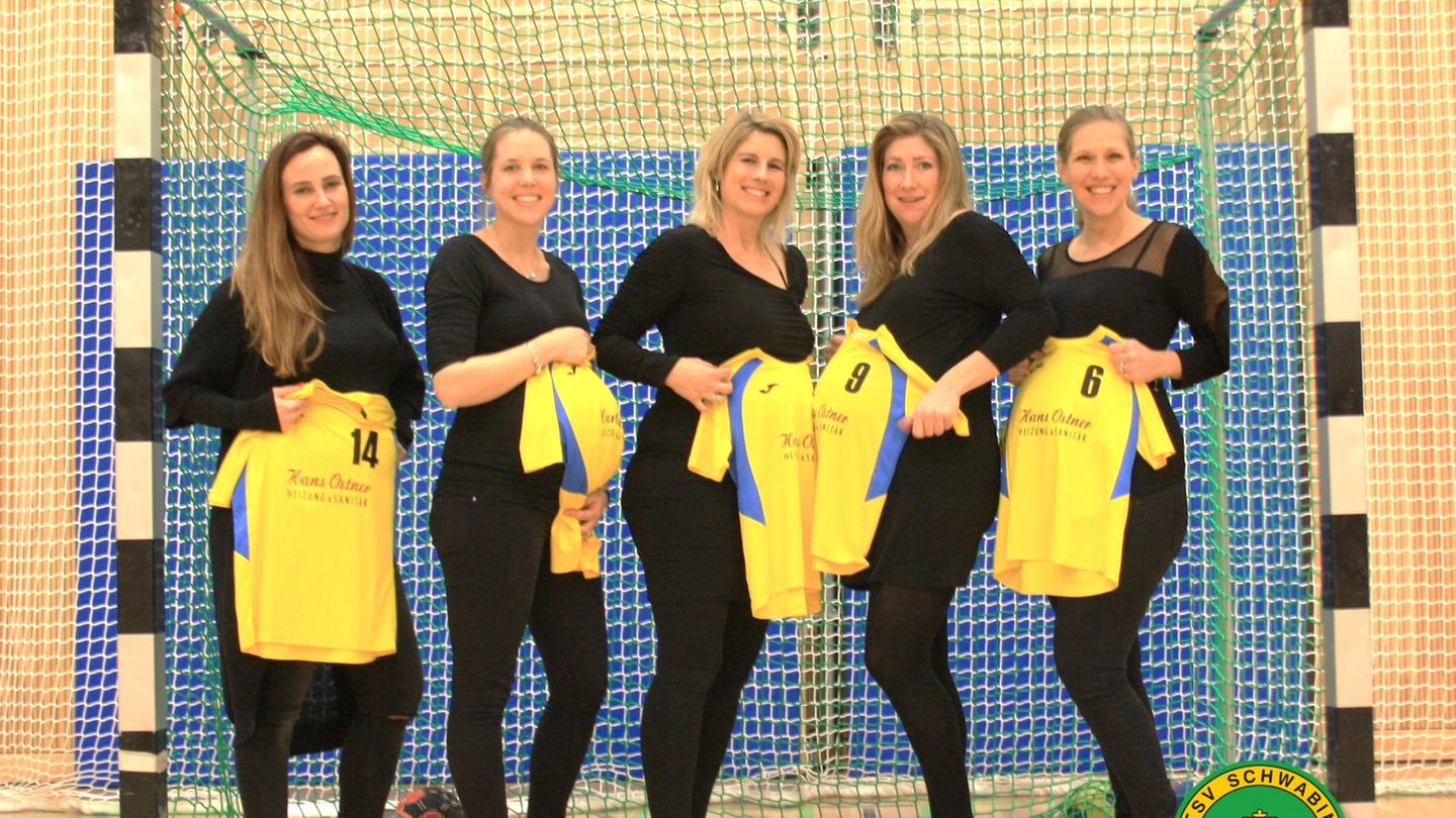 Von links nach rechts: Marie Feldhoff, Franziska Seeser, Daniela Heitmüller, Tanja Gallon, Belinda Sinemillioglu. Die sechste Spielerin, die ebenfalls schwanger ist, wollte damit nicht in der Öffentlichkeit stehen. 