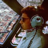 Ayrton Senna fliegt einen Helikopter
