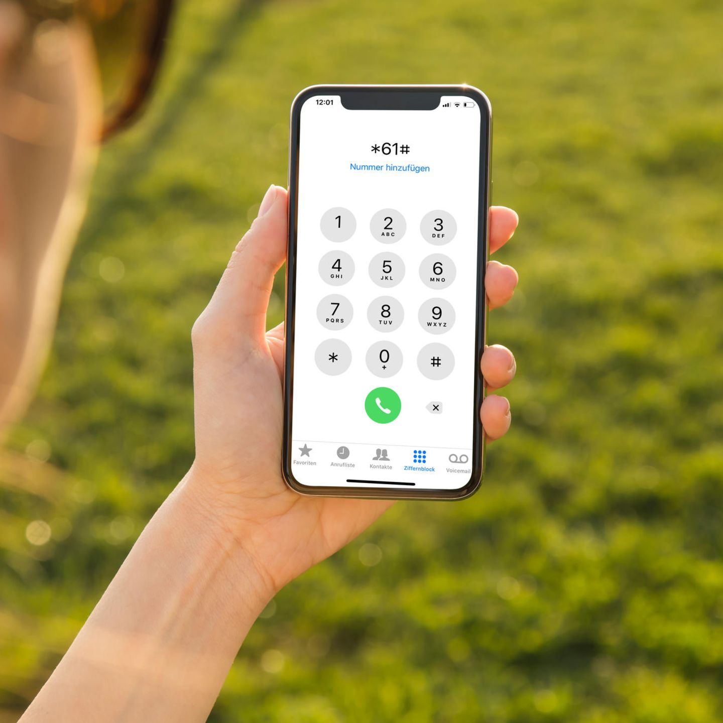 Mit den Zahlencodes schaltet man sehr einfach über die Telefon-App Funktionen des iPhones frei