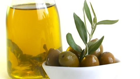 Ökotest hat native Olivenöle getestet. 