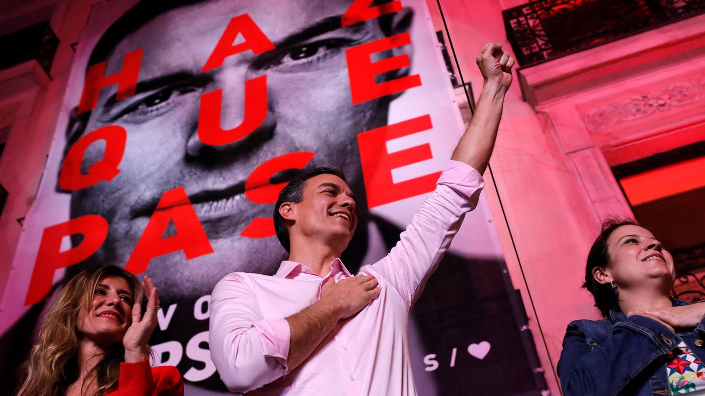 Ministerpräsident Pedro Sánchez nach dem Wahlsieg